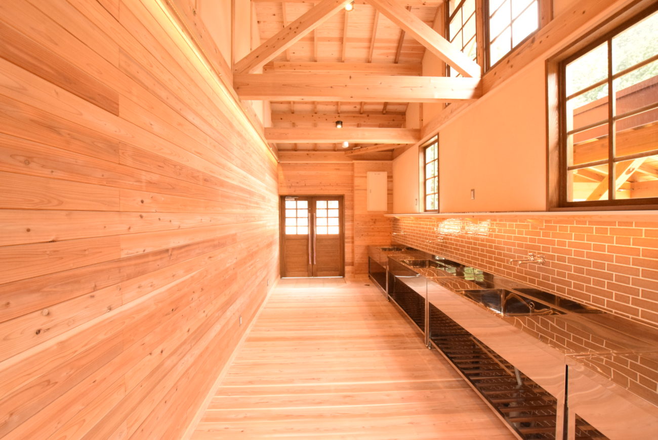 オートキャンプ場炊事棟2