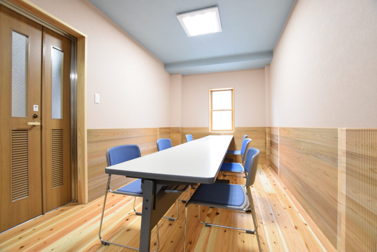 伸構造事務所応接室1