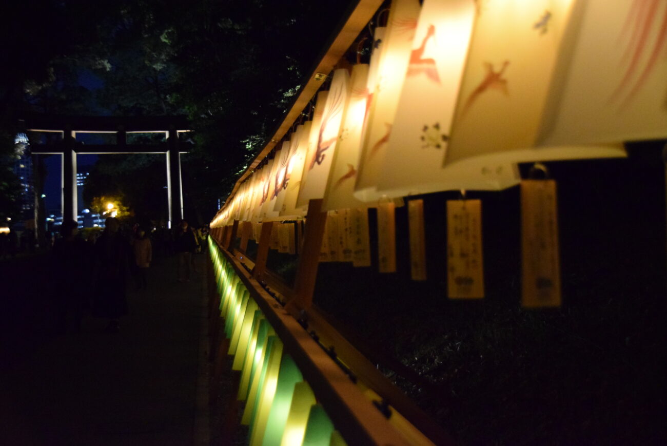 明治神宮　夢鈴　行燈