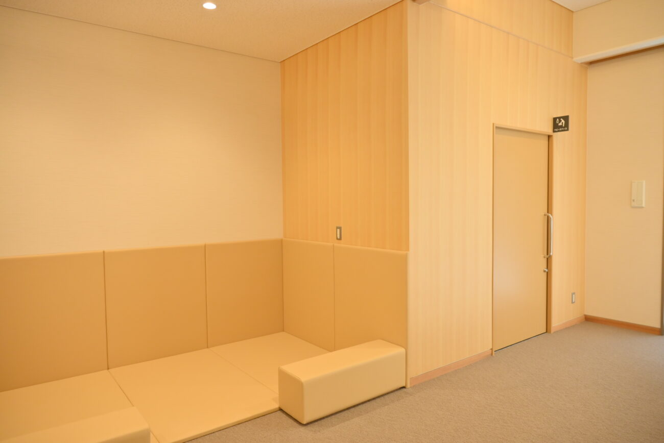 待合ホール キッズスペース